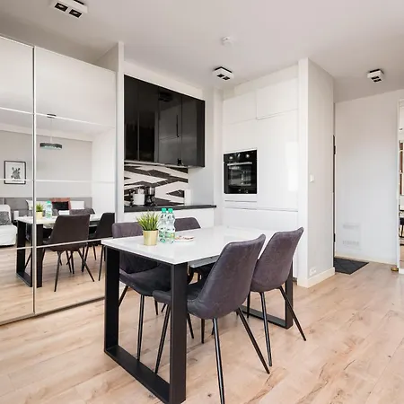 Apartment Wola Brylowska Chic By Bookinghost