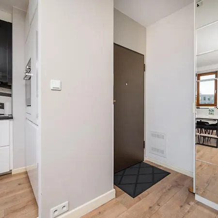 Wola Brylowska Chic By Bookinghost *