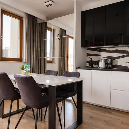 Wola Brylowska Chic By Bookinghost Varsavia