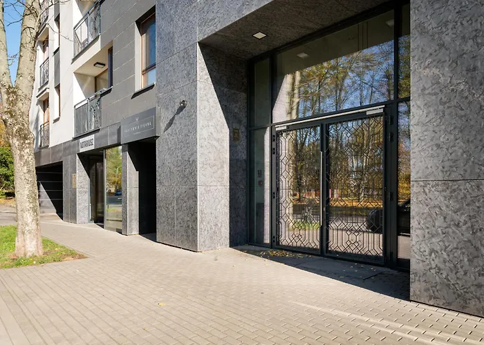 Wola Brylowska Chic By Bookinghost *