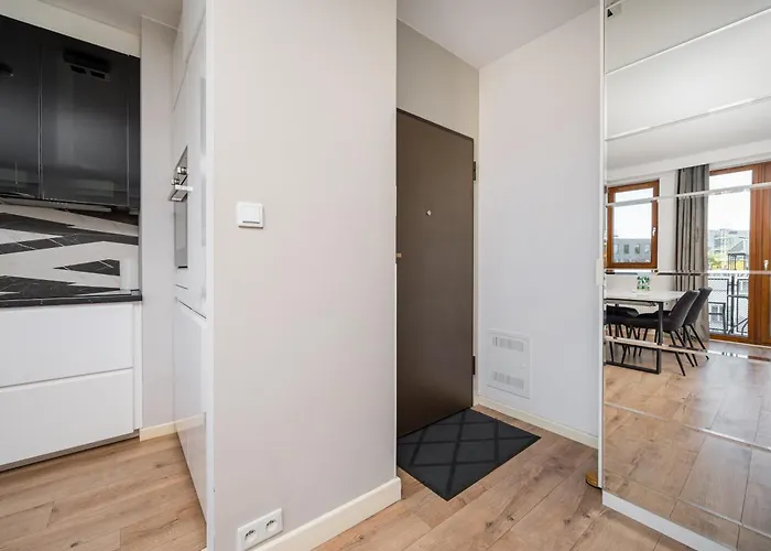 Wola Brylowska Chic By Bookinghost *