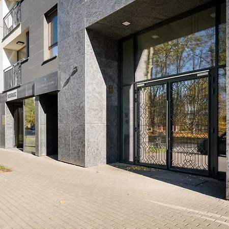 Wola Brylowska Chic By Bookinghost *